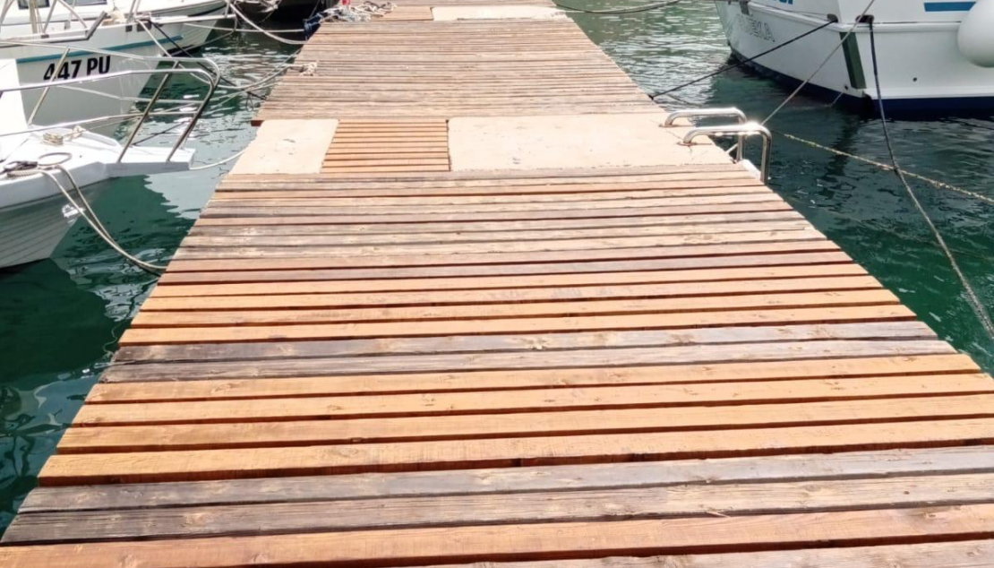 Radovi na sanaciji gata u luci Draženica 
